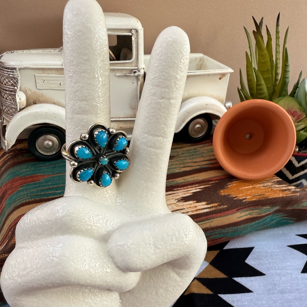 A12 Turquoise Flower Ring with 7 Stones in 92.5% Silver Setting